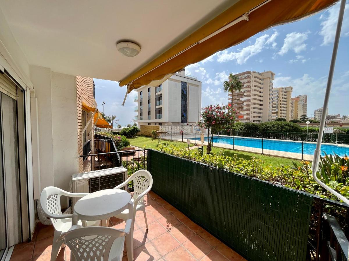 Terrace By The Sea By Gms Apartamentos Фуэнхирола Экстерьер фото